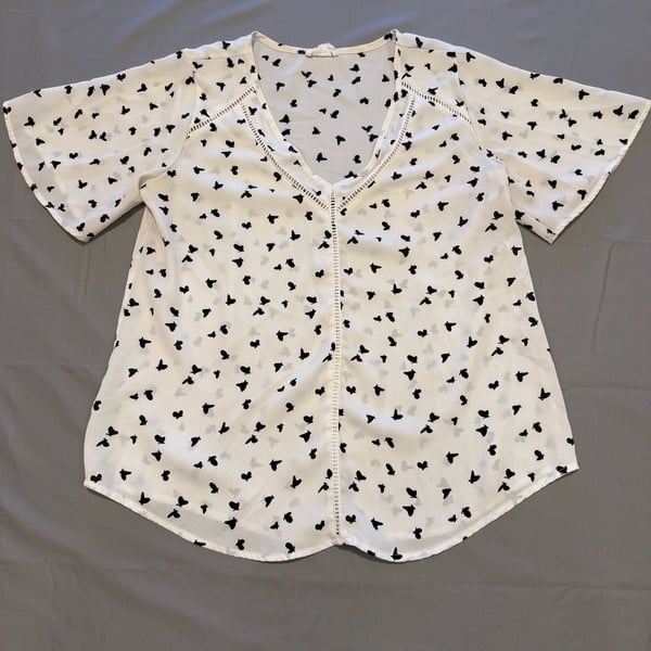 Sienna Sky Women's Short Sleeve V-Neck Blouse with Butterfly Print and Crochet