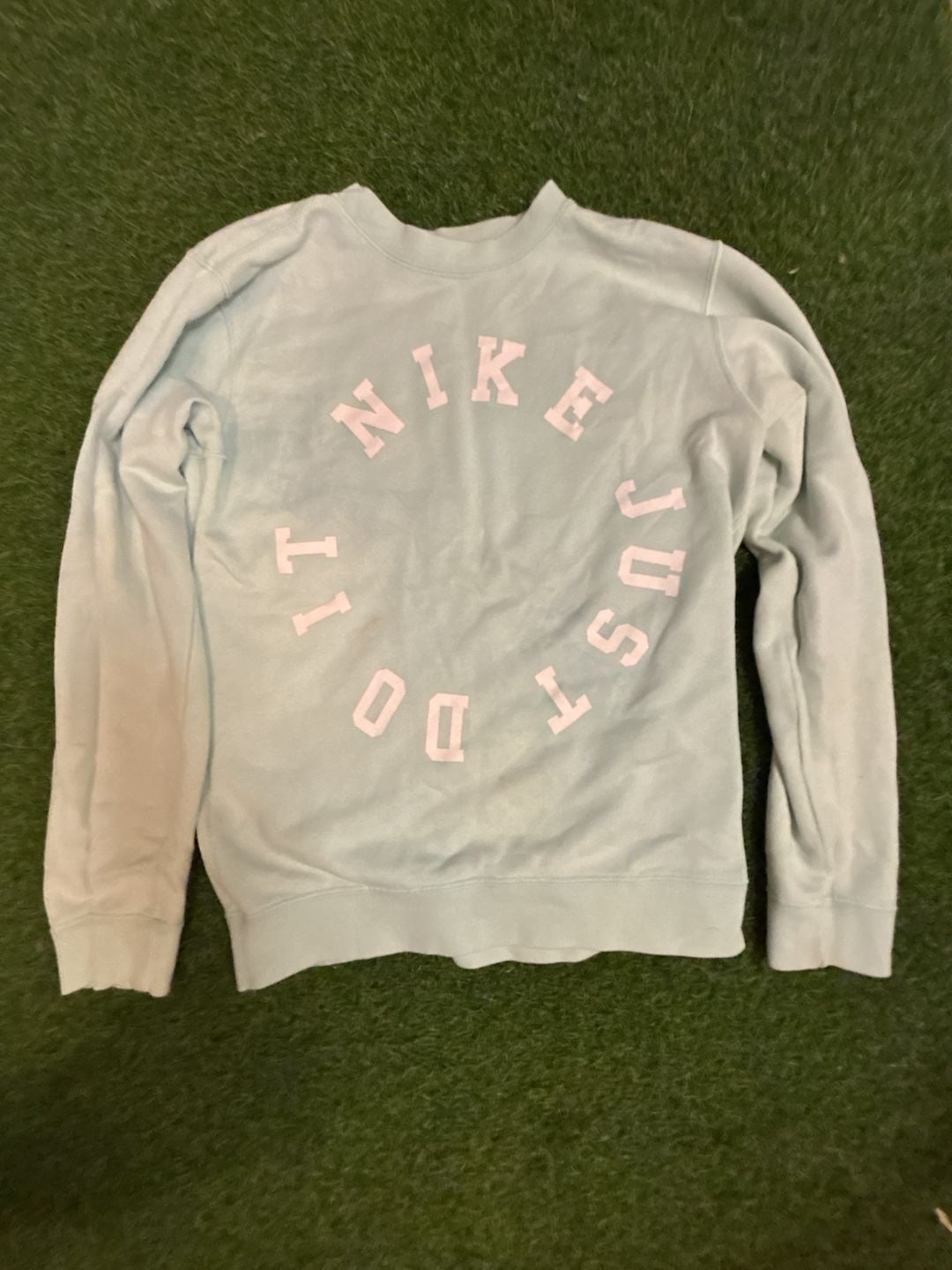 Nike Sportswear Just Do It Circle Logo Graphic Crewneck Sweatshirt 4