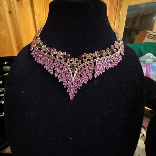 Luxury Rhinestone Statement Collar Necklace with Purple Crystal Leaves