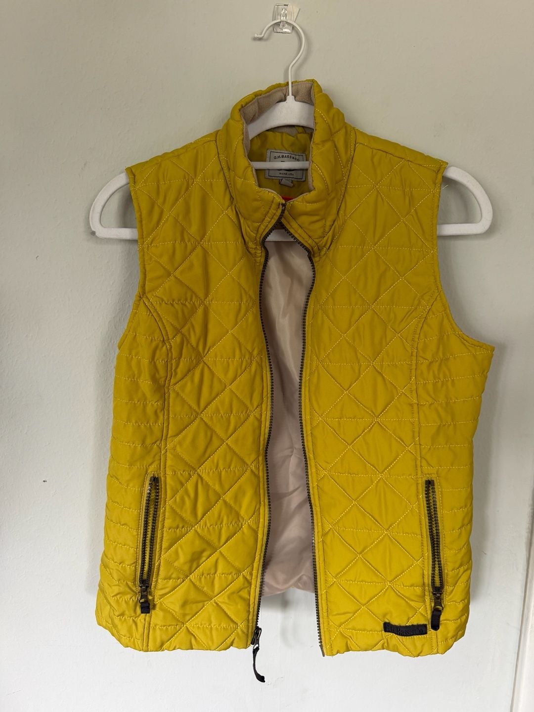 G.H. Bass & Co. Women's Mustard Yellow Diamond Quilted Zip Front Vest 2