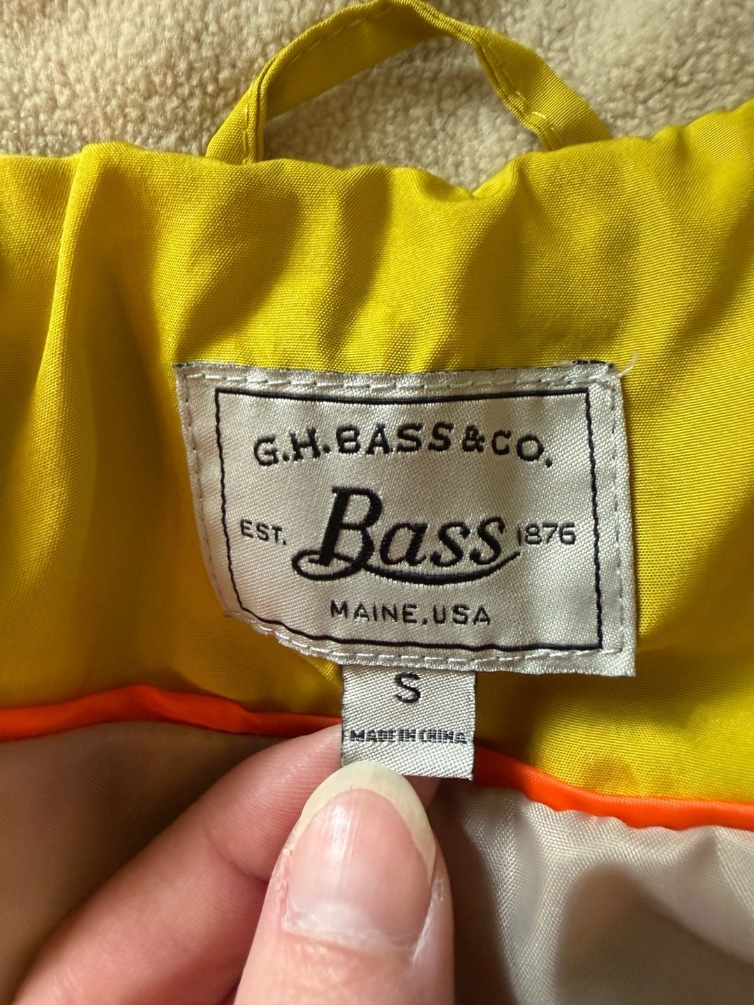 G.H. Bass & Co. Women's Mustard Yellow Diamond Quilted Zip Front Vest 8