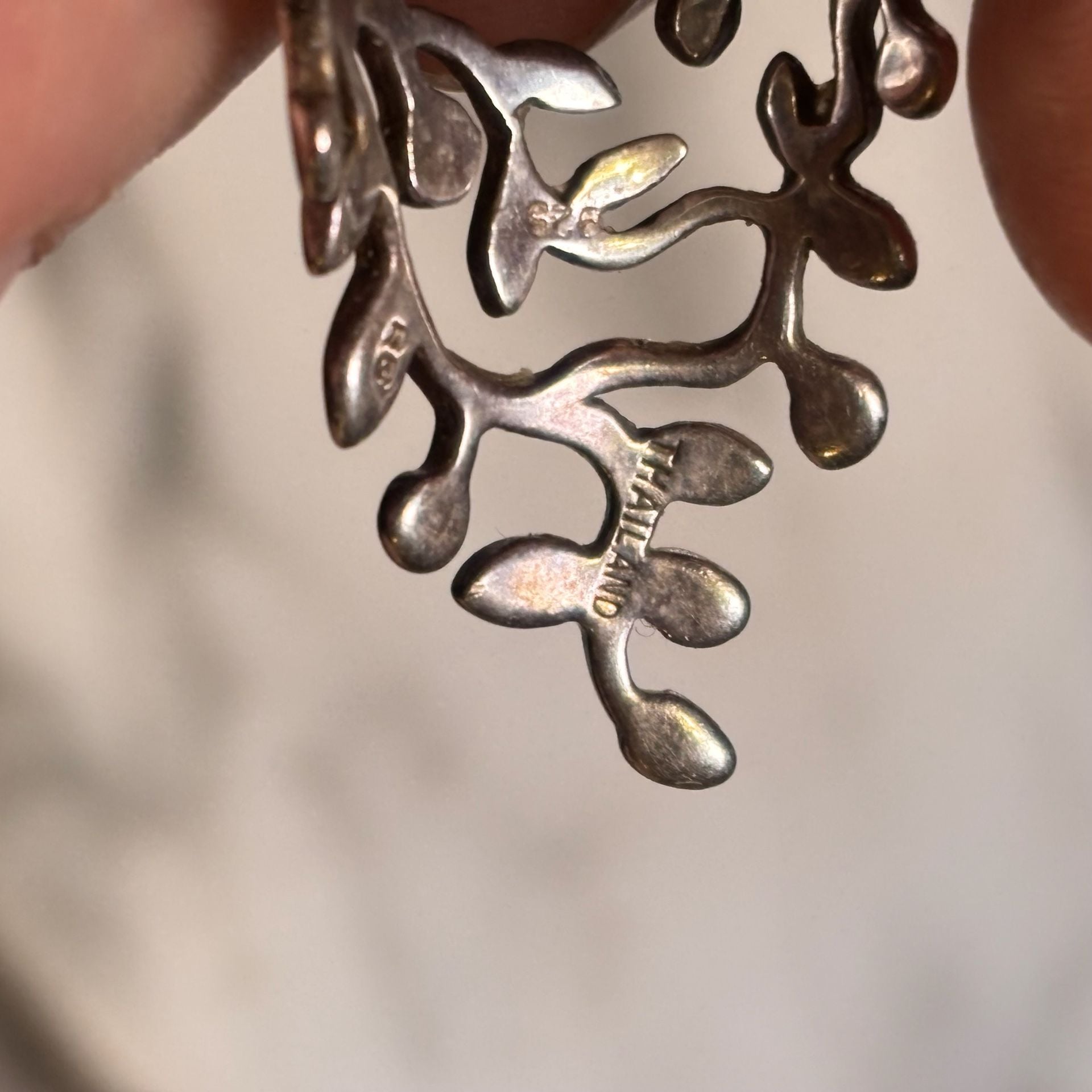 Vintage .925 Sterling Silver Openwork Vine Motif Statement Ring 3