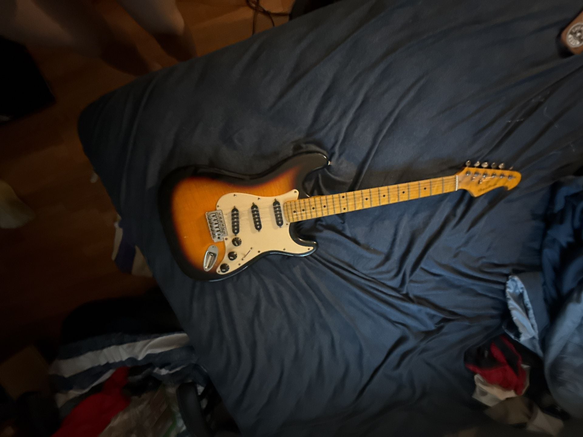 Spectrum AIL 94FM Strat-Style Sunburst Electric Guitar 1