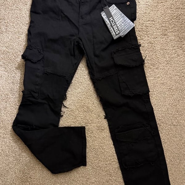Men’s Distressed Black Stretch Cargo Jeans Size 32/30