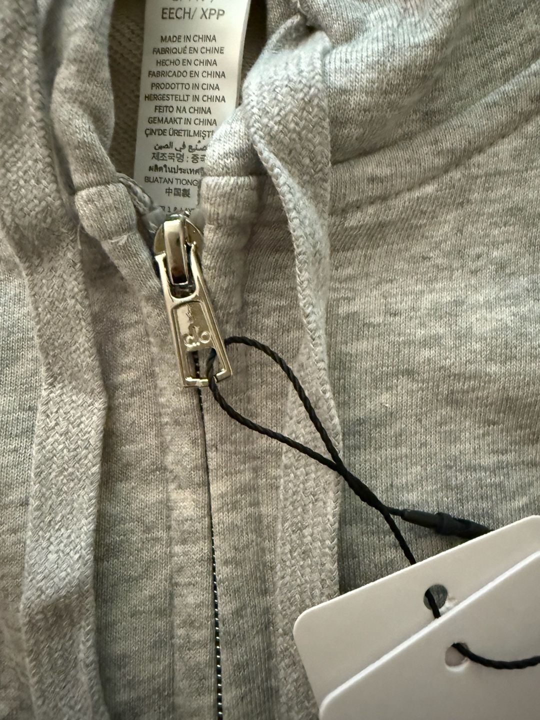 Alo Yoga Accolade Full-Zip Hoodie in Athletic Heather Grey 6