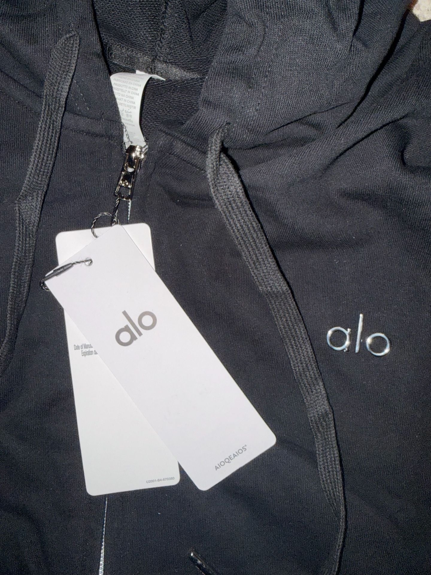 Alo Yoga Accolade Full Zip Hoodie in Black size Large 3