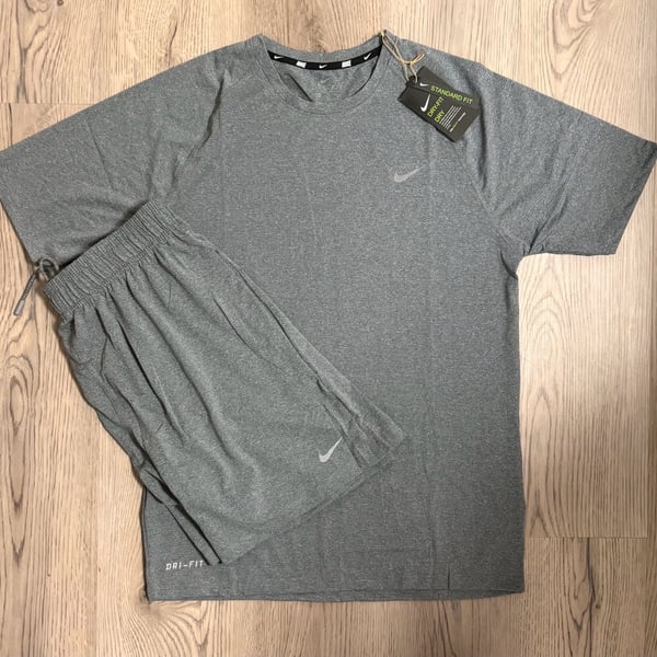 Nike Men's Dri-FIT Heathered Training T-Shirt and Athletic Shorts Co-ord Set Size XL