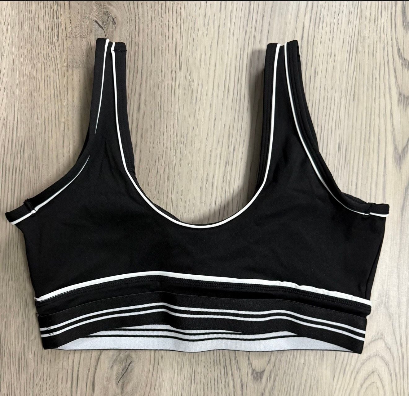 Alo Yoga Airbrush Heart Throb Matching Sports Bra and High-Waist Legging Set size Large 3