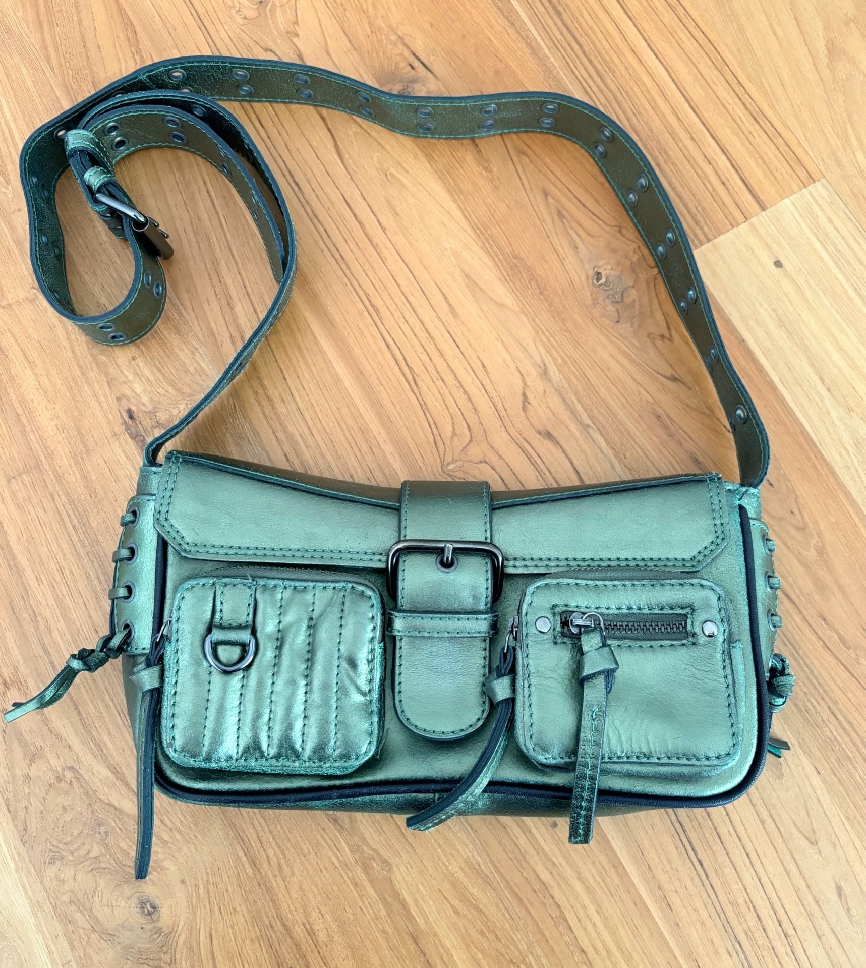 Free People High Speed Crossbody Bag in Metallic Green Leather Y2K 2