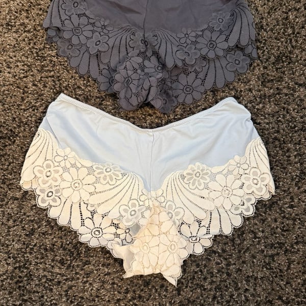 Colsie Women's Floral Lace Trim Cheeky Panties, Lot of 2