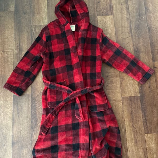 Thereabouts Boys Red and Black Buffalo Plaid Fleece Hooded Bathrobe Size 8