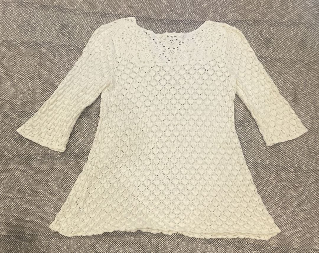 Adrienne Vittadini  Women's White Open Knit Crochet Long Sleeve V-Neck Tunic Top 7