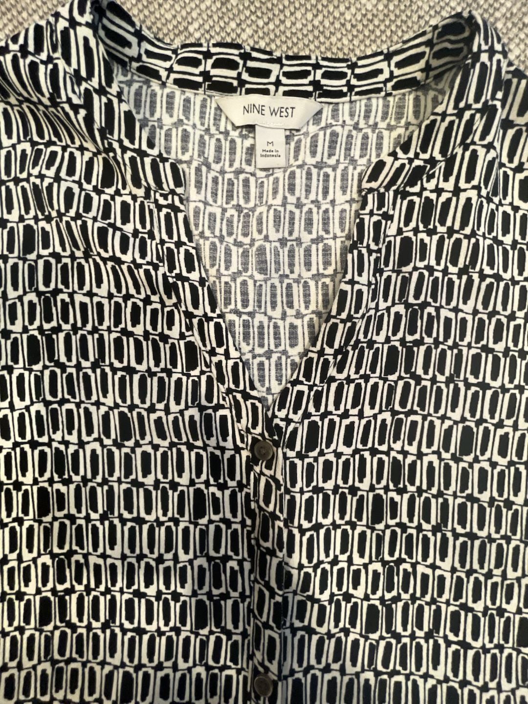 Nine West Black & White Oversized Geometric Print V-Neck Tiered Mini Dress 3