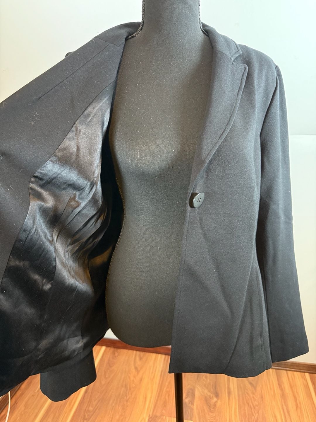 Eileen Fisher Women's Black Single Button Knit Blazer 4