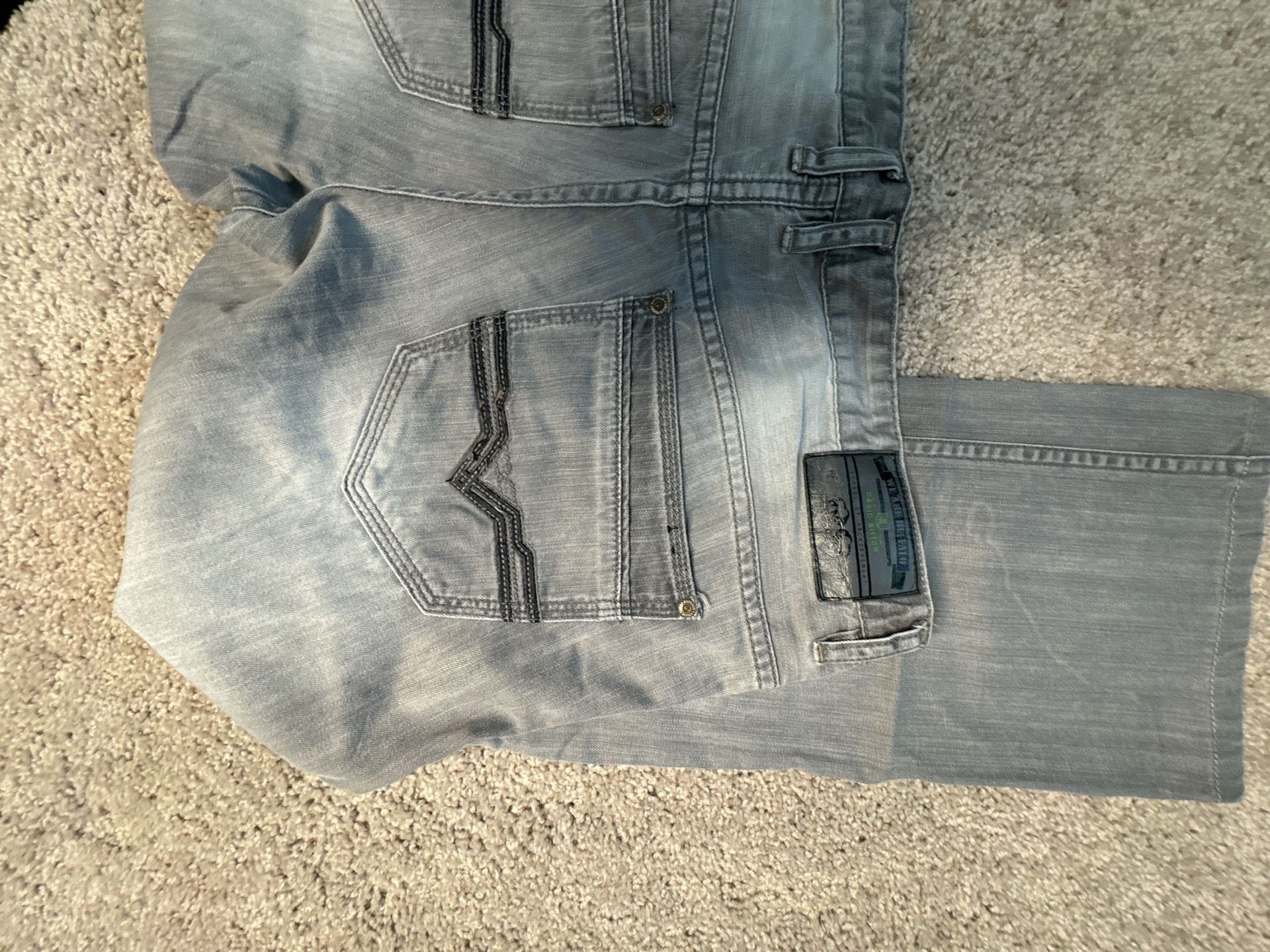 Buffalo David Bitton Men's Slim Straight Gray Wash Denim Jeans 8