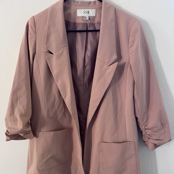Forever 21 Open Front Ruched 3/4 Sleeve Blazer relaxed size S dusty pink salmon color