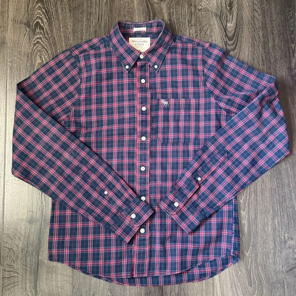 Abercrombie & Fitch Muscle Fit Long Sleeve Plaid Button Down Shirt