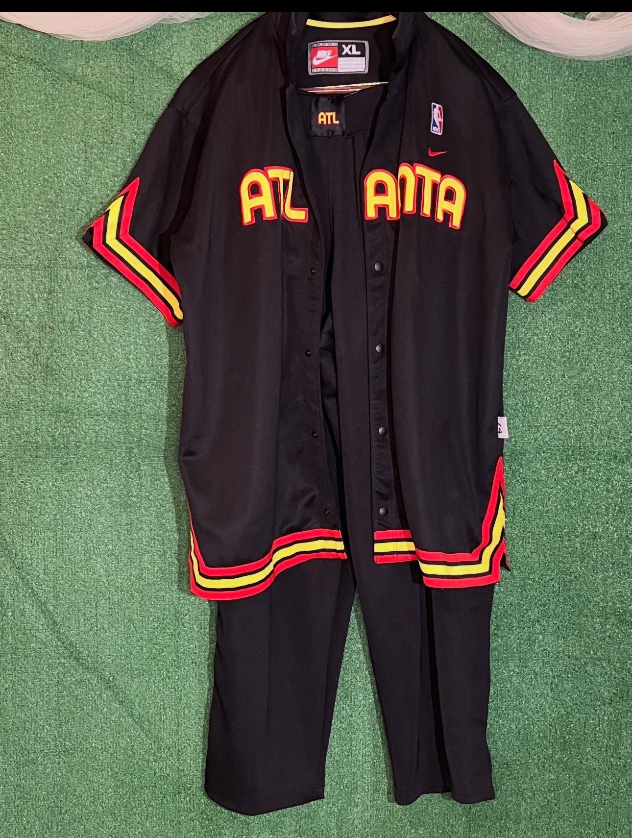 Vintage Nike 1974 Atl Hawks Rewind NBA Warm-Up Button-Down Shirt and Pants Set 5