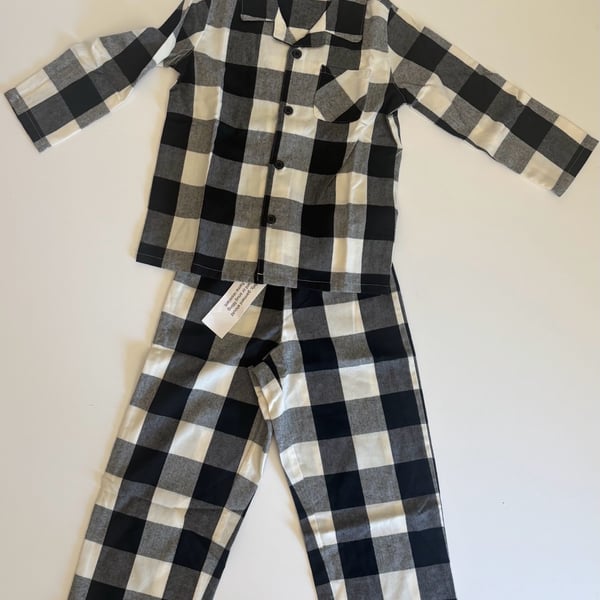Old Navy Boys Buffalo Plaid Long-Sleeve Button-Down Pajama Set