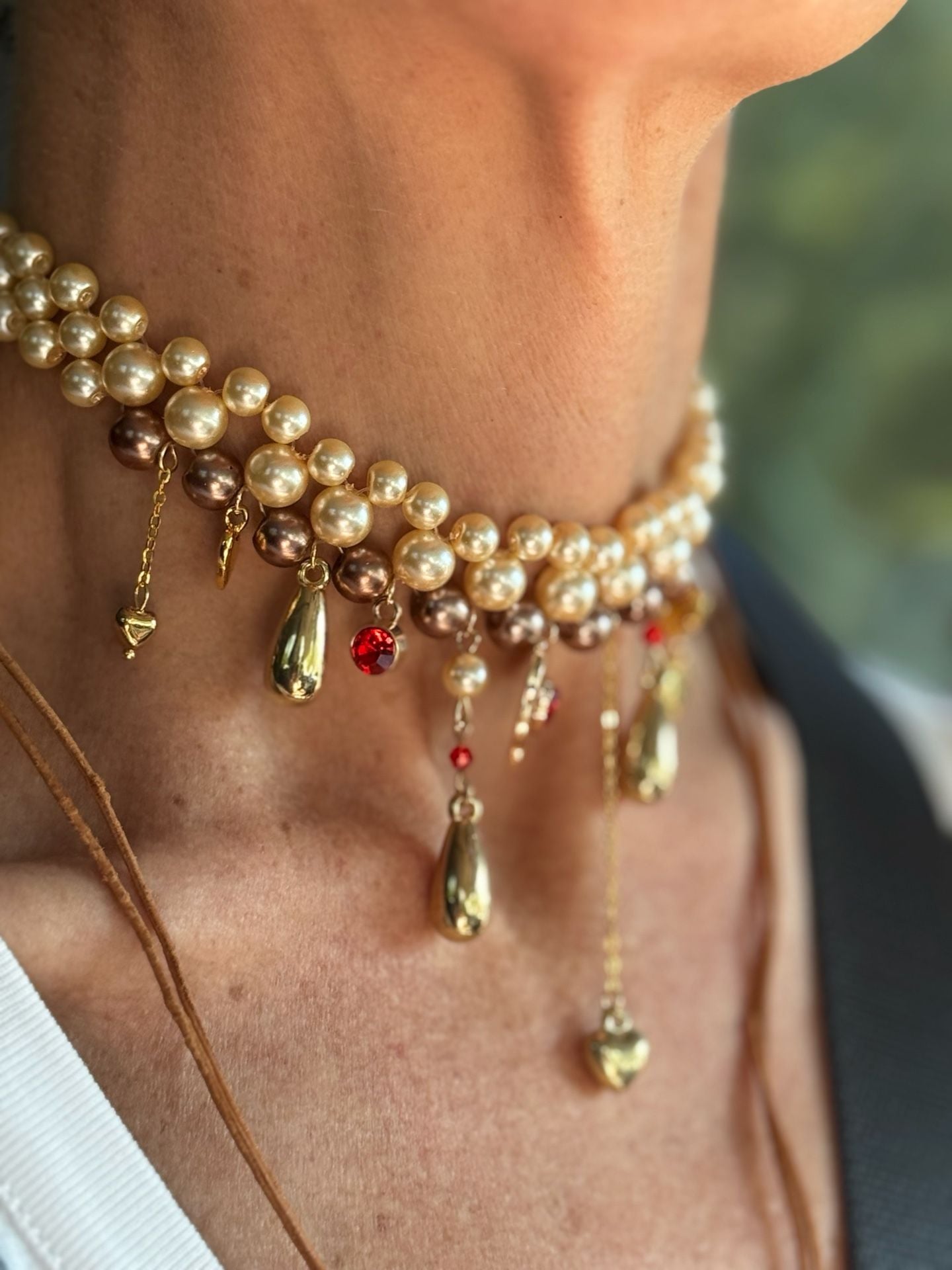 Renaissance-Style Multi-Strand Pearl and Gold Charm Choker Necklace with Heart and Teardrop Pendants 1