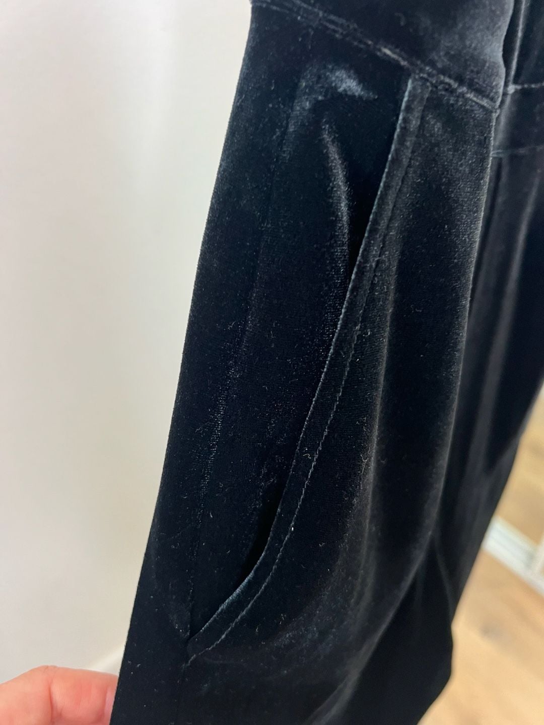 Abercrombie & Fitch Black Velvet Sleeveless Jumpsuit with Bow Detail 5