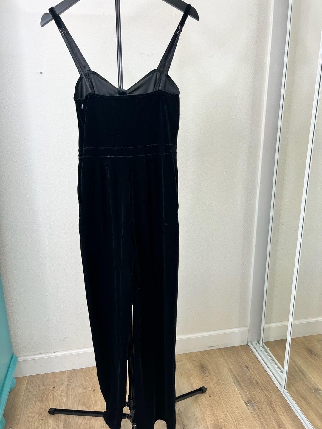 Abercrombie & Fitch Black Velvet Sleeveless Jumpsuit with Bow Detail 7