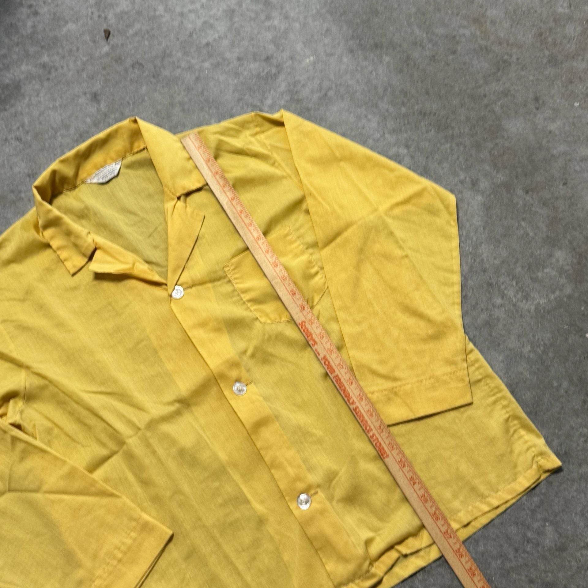 Vintage 1960s Towncraft JCPenney Mustard Yellow Long Sleeve Button-Up Shirt L 4
