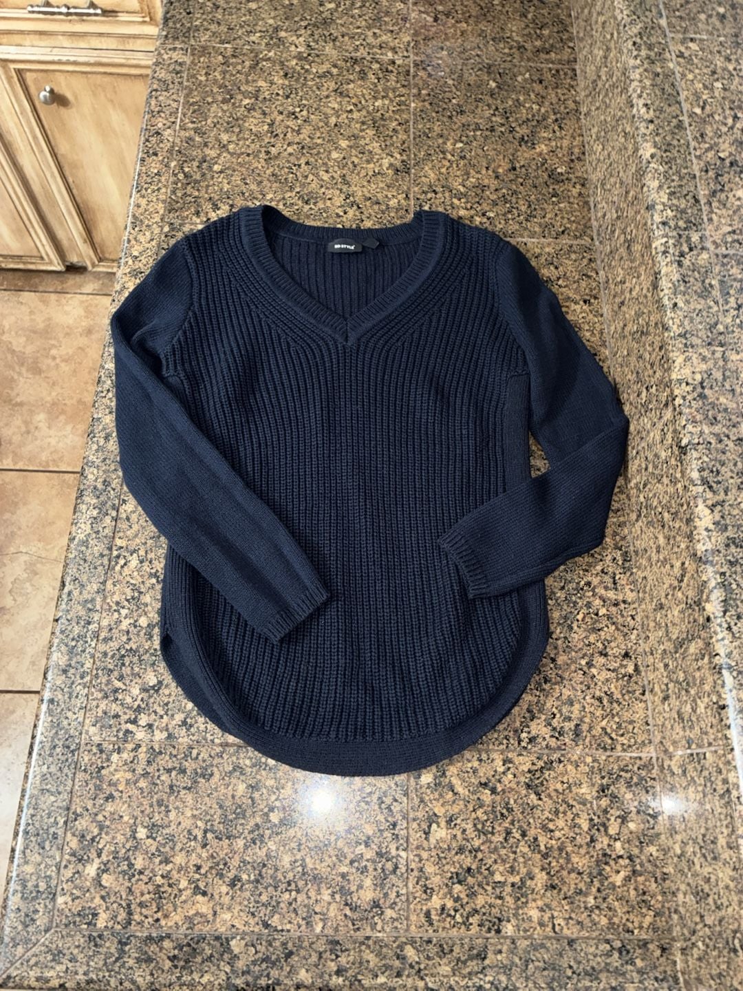 RD Style Navy Blue Ribbed V-Neck Knit Sweater 2