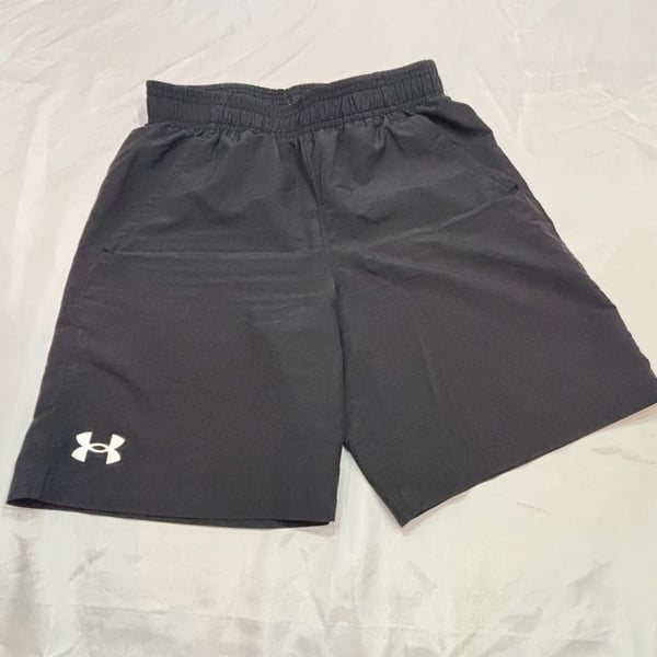 Under Armour Boys' Woven Athletic Performance Shorts