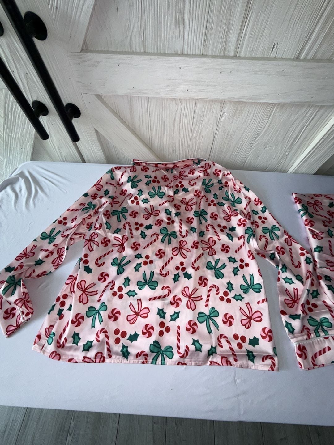 Christmas Pajama Set with Bow and Candy Cane Print (b52) 2