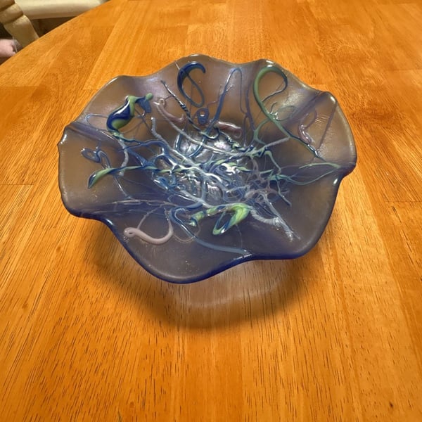 Hand Blown Blue Art Glass Ruffle Edge Bowl with Ribbon Accents