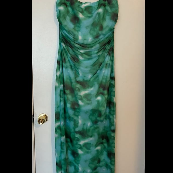 B. Famous NYC Women's Ruched Mesh Spaghetti Strap Midi Dress in Green Tie-Dye