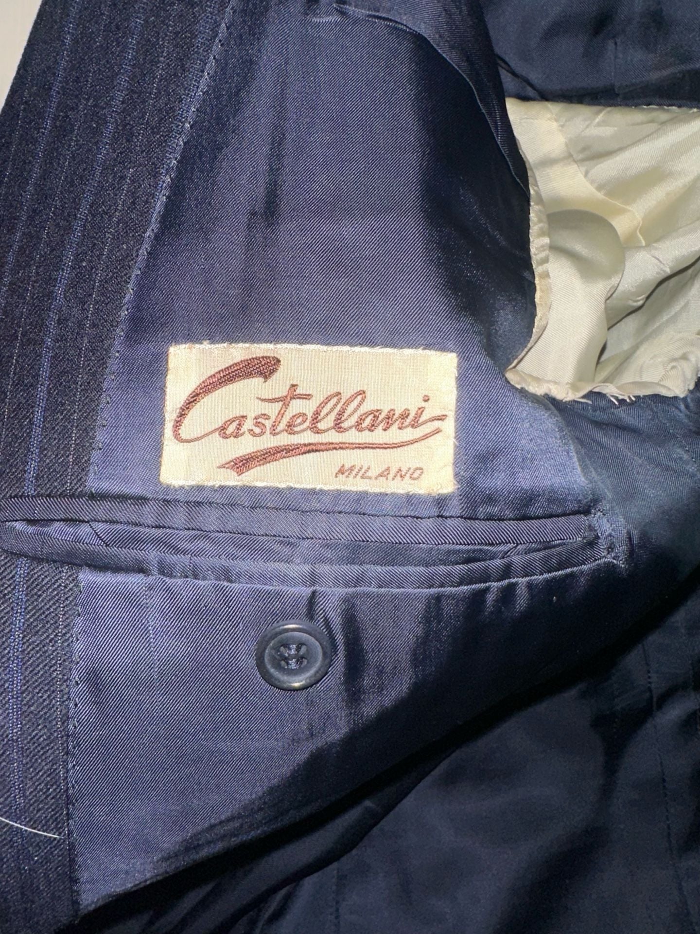 Castellani Milano Men's Navy Blue Pinstripe Suit Set 2