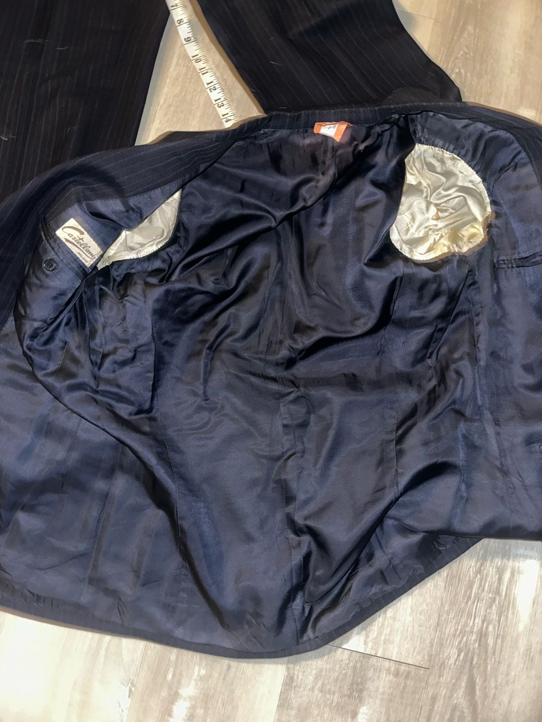 Castellani Milano Men's Navy Blue Pinstripe Suit Set 10