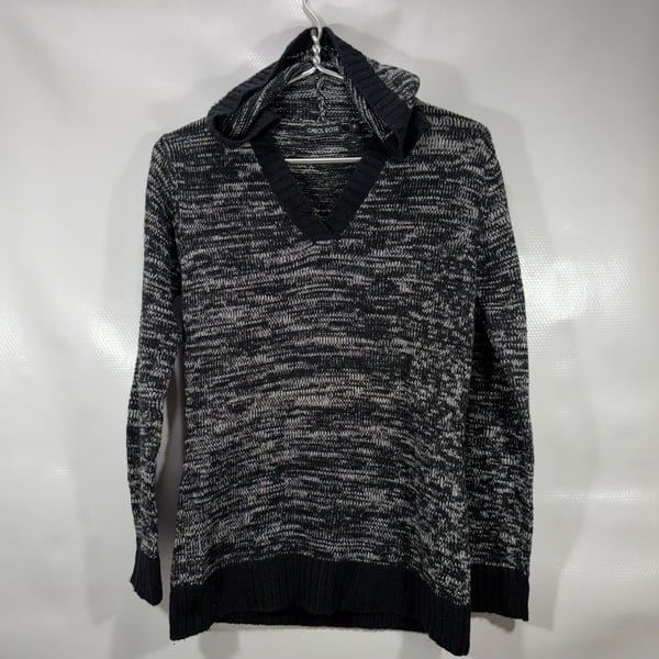 Carol Rose Women's Marled Black and White Knit V-Neck Hoodie Sweater
