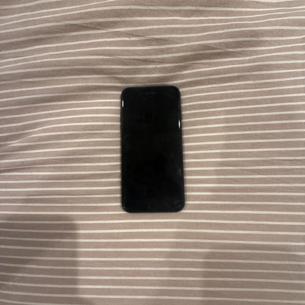 Apple iPhone 8 64GB Space Gray