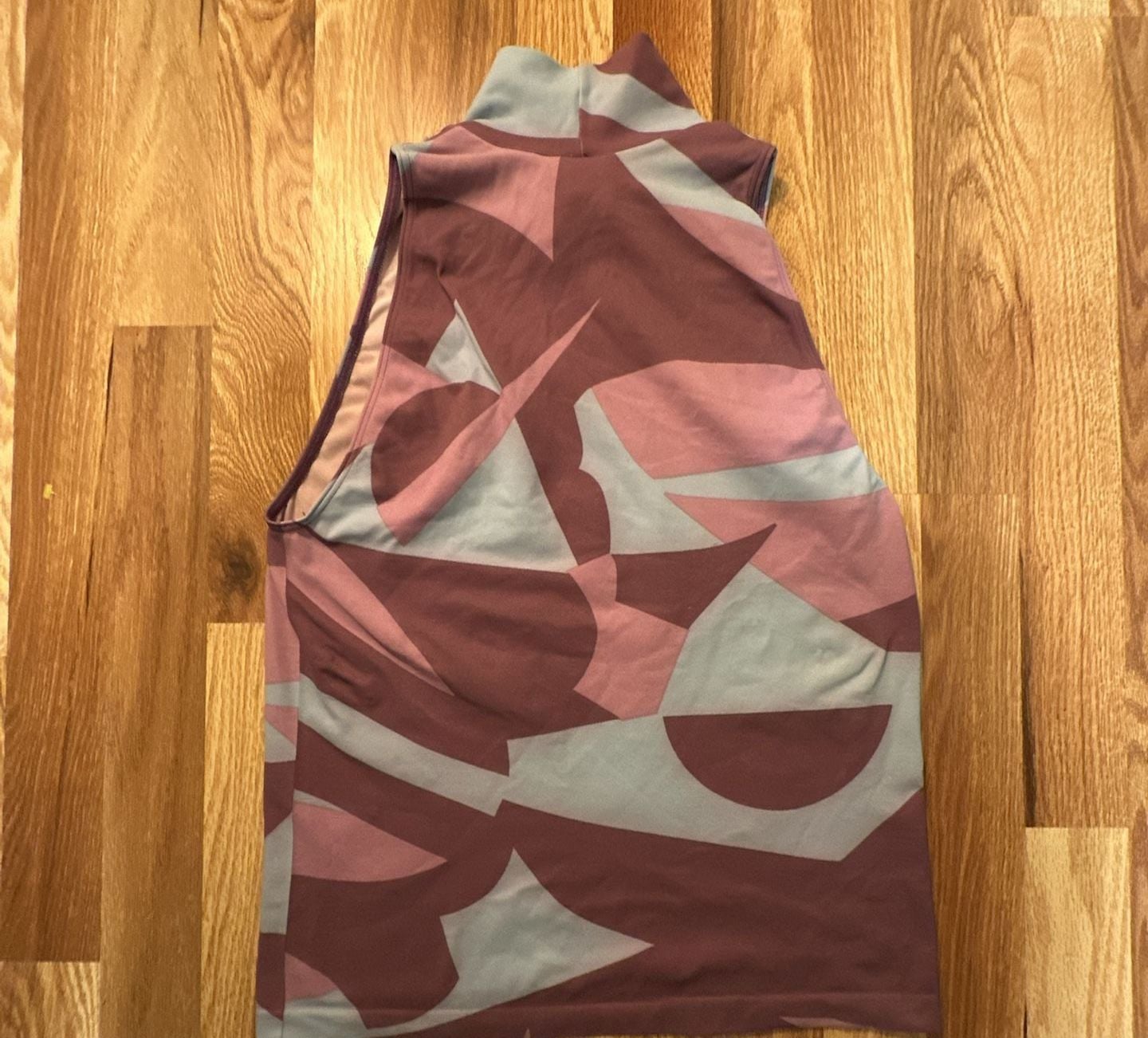 Victoria's Secret Mock Neck Geometric Print Tank Top L 9
