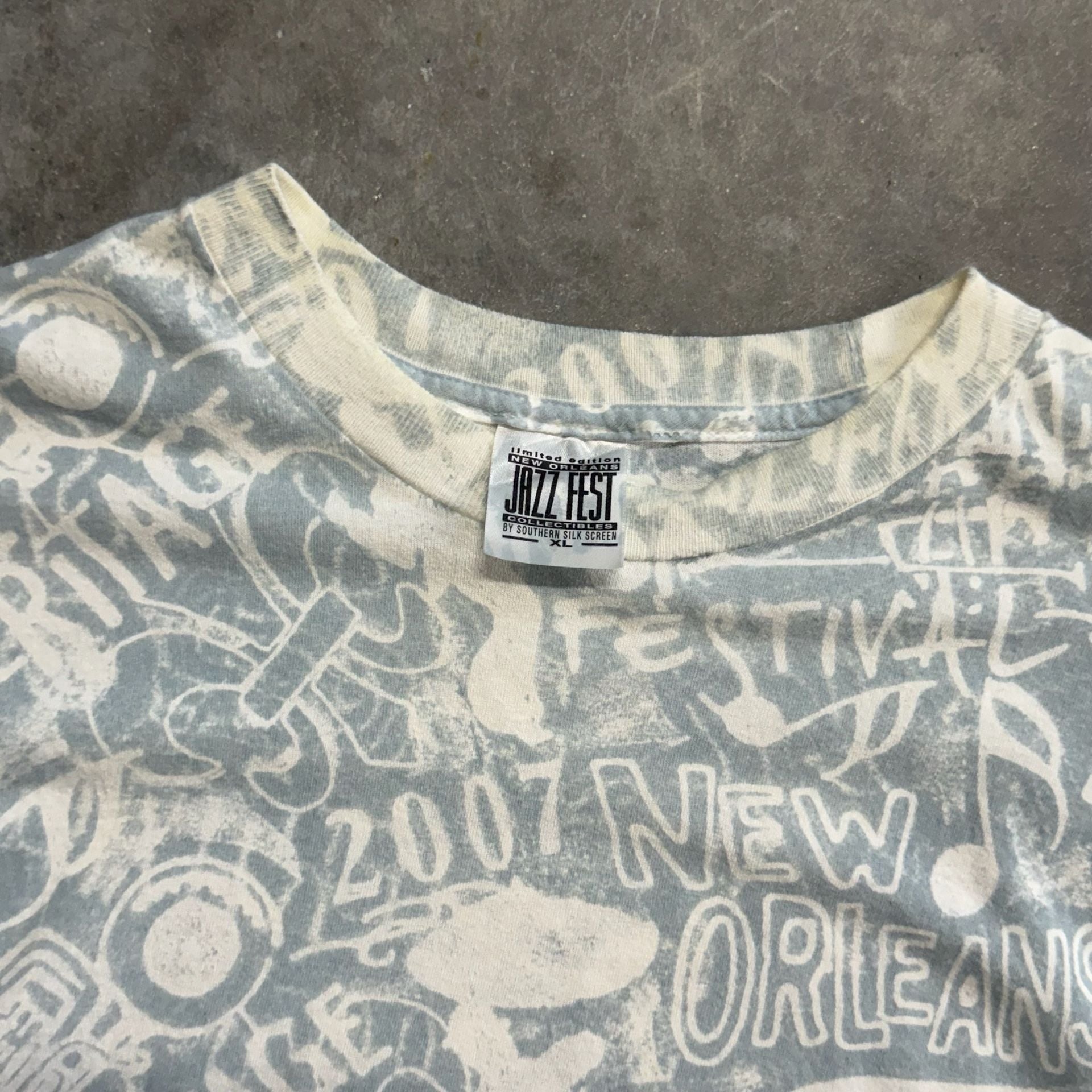 Vintage 2007 New Orleans Jazz & Heritage Festival All Over Print T-Shirt XL 4