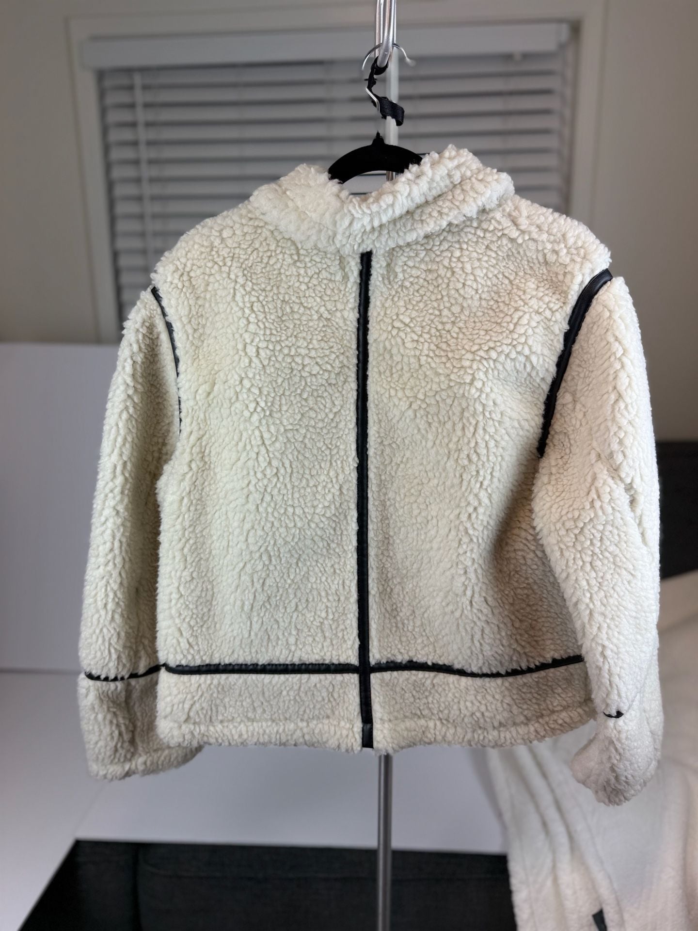 Product thumbnail 3