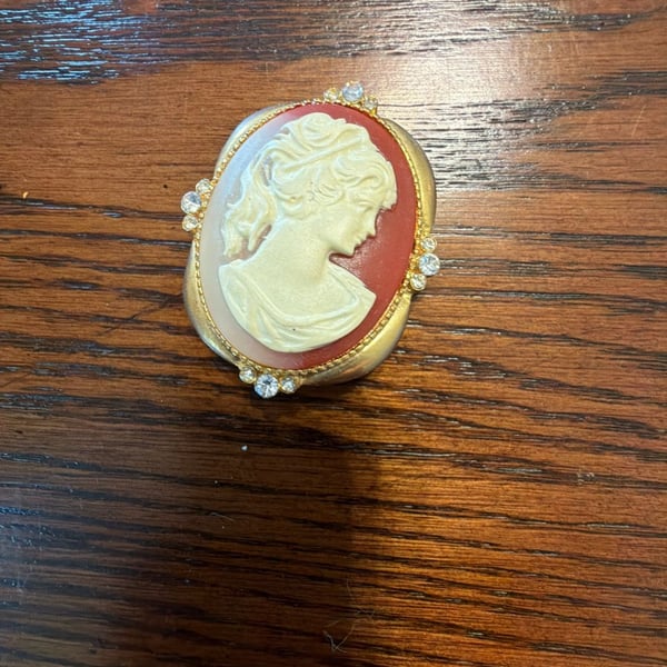 Vintage Lady Portrait Cameo Scarf Clip with Gold Tone and Rhinestone Accents