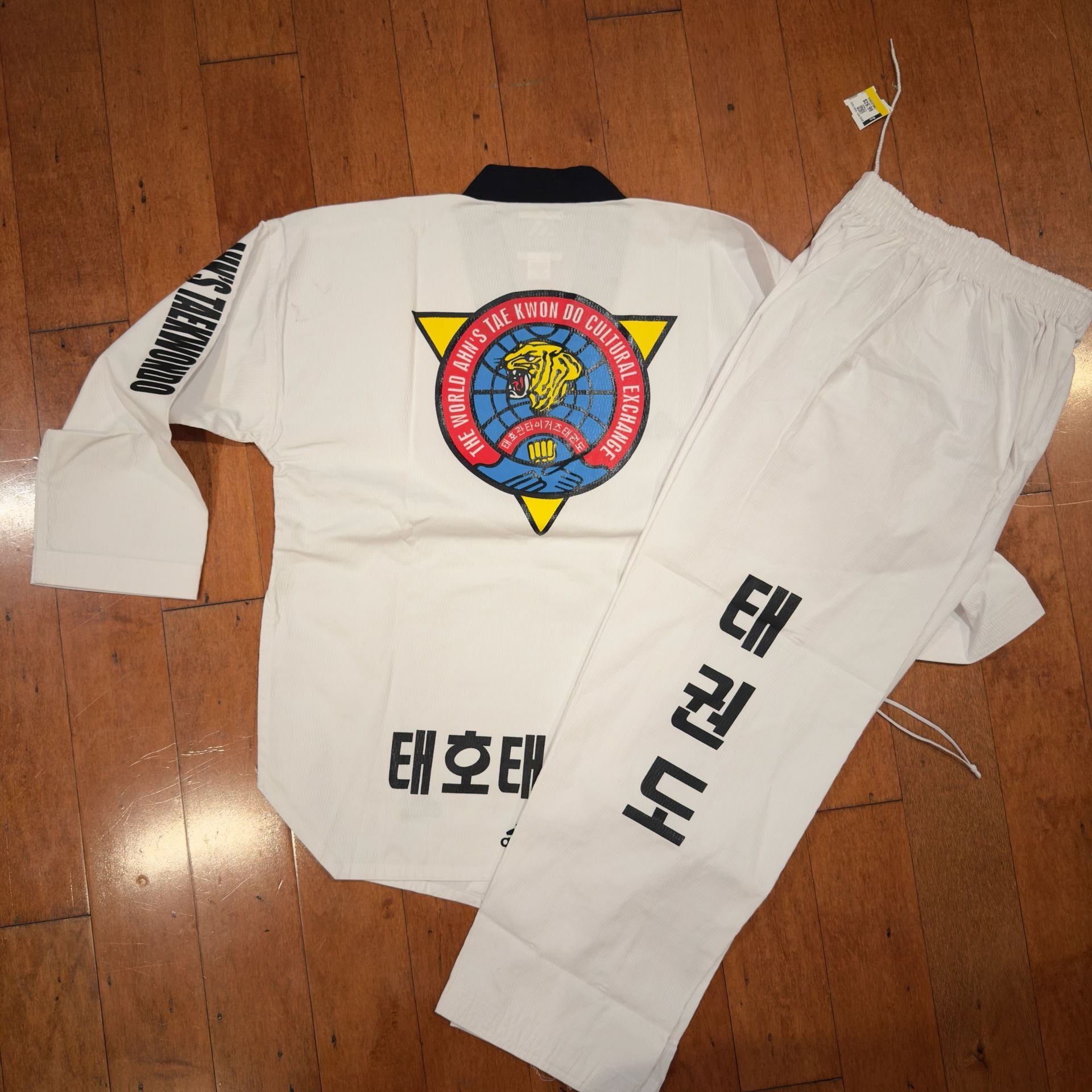 Adidas Ahn's Taekwondo Uniform Dobok with Tiger Patch Size 3 (170cm) 1