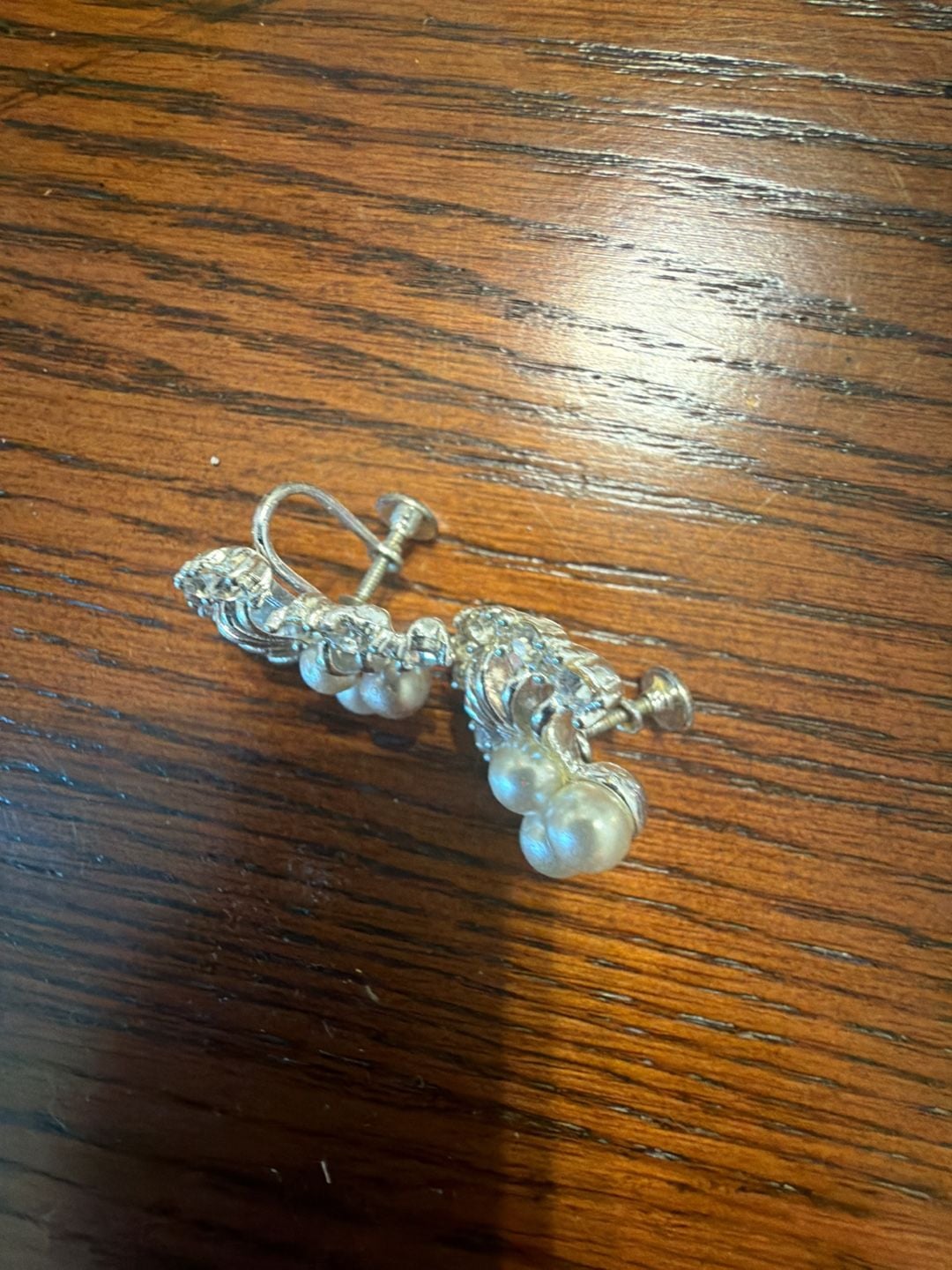 Vintage Mid-Century Silver Tone Faux Pearl and Rhinestone Screw-Back Earrings 2
