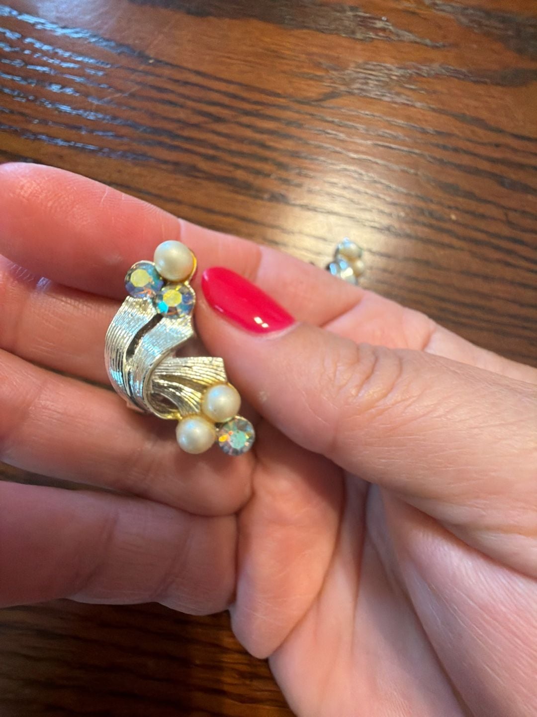 Vintage Faux Pearl and Aurora Borealis Crystal Silver Tone Clip-On Earrings 2