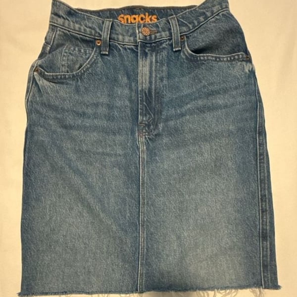 MOTHER The Snacks! Raw Hem Denim Mini Skirt size 26