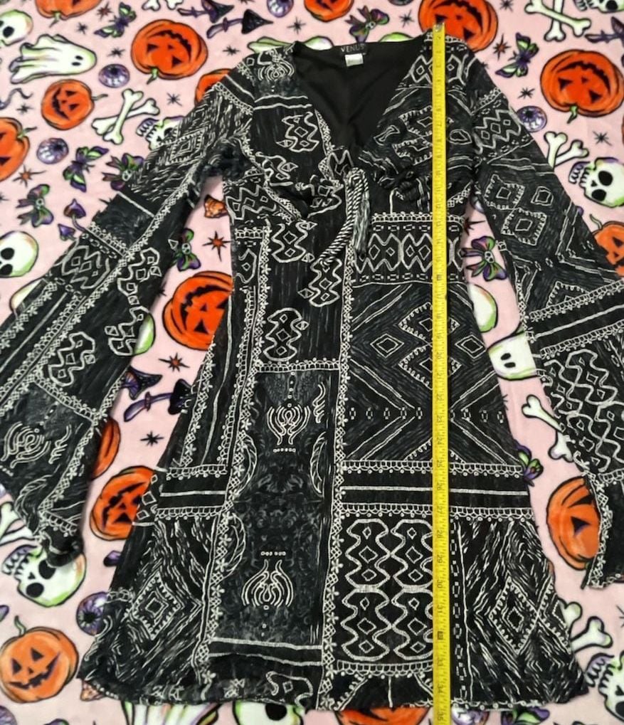 VENUS Black & White Tribal Gypsy Fairy Embroidered Print Long Sleeve Mini Dress 6