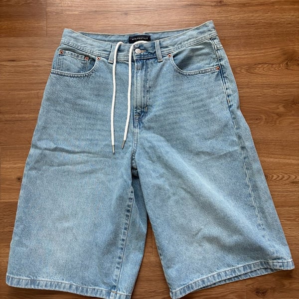 Aeropostale The Skater Light Wash Drawstring Denim Shorts