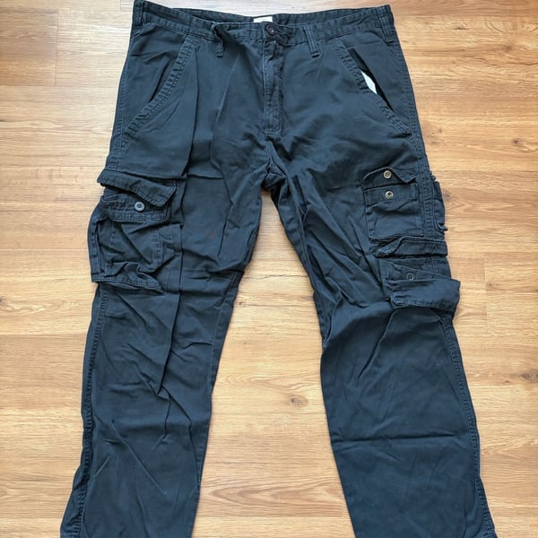 Mossimo Supply Co. Men's Black Cargo Pants Size 40x30