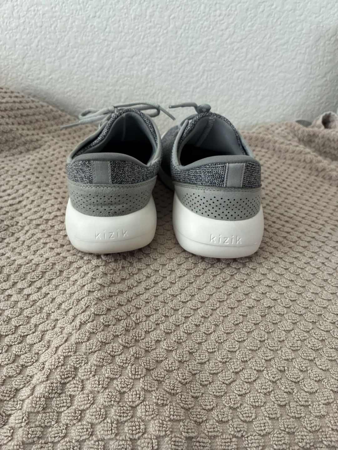 Kizik Madrid Eco Knit Hands-Free Sneakers in Grey M’s 6.5 / W’S 8 7