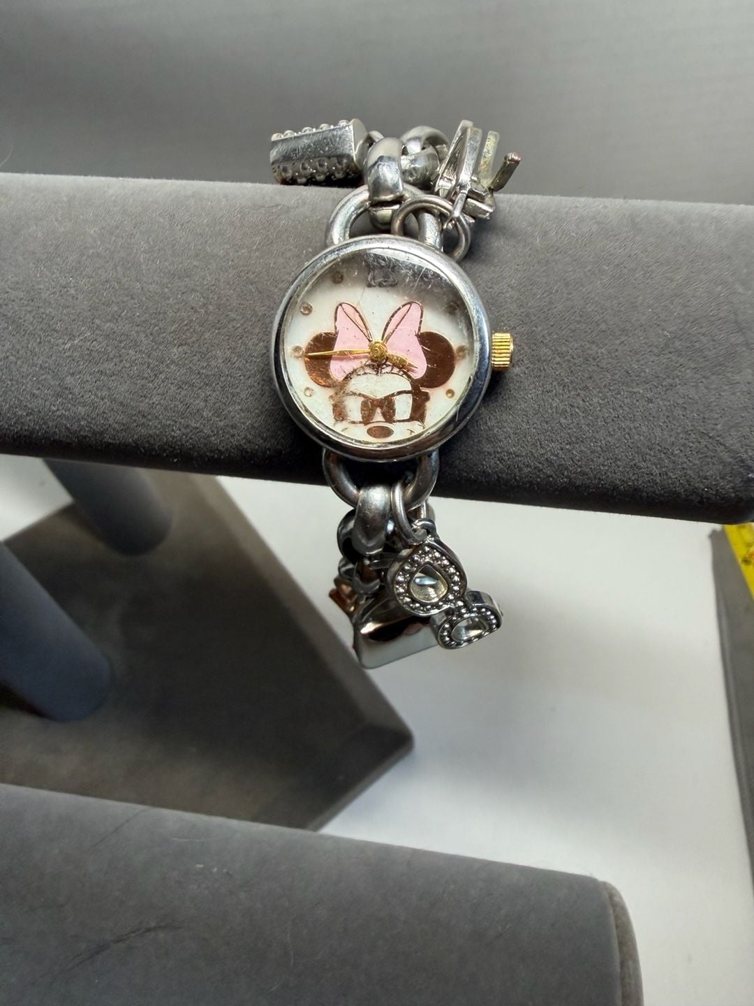 Disney Minnie Mouse Accutime MN2070 Charm Bracelet Watch 6