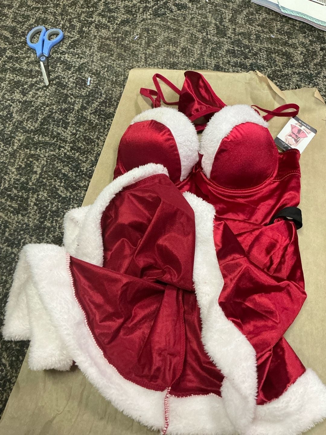 French Affair Sexy Santa Babydoll and G-String Set 3